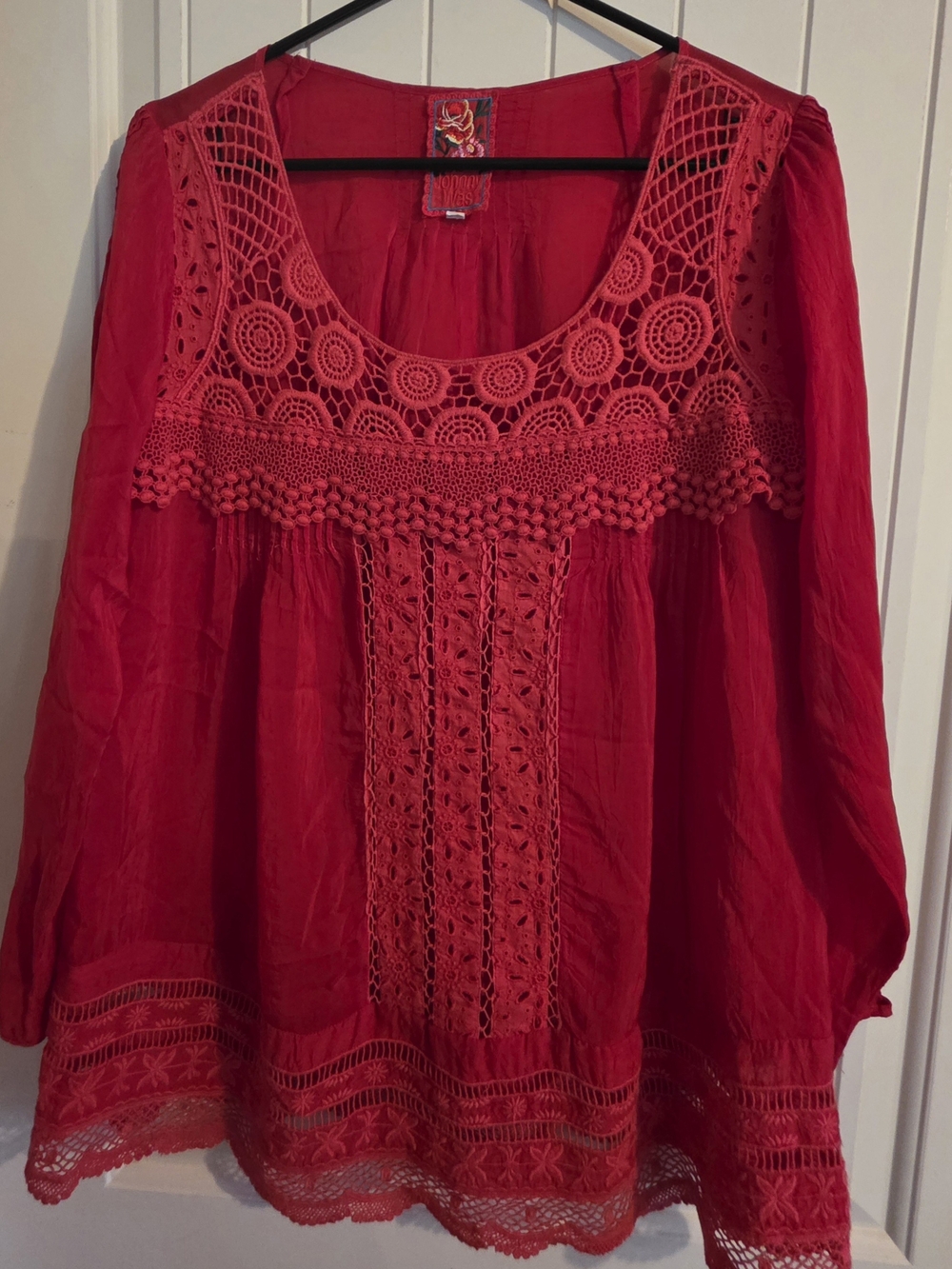 Johnny Was Crochet Lace Eyelet Boho Tunic Top circa 2008 Embroidered-Label Era